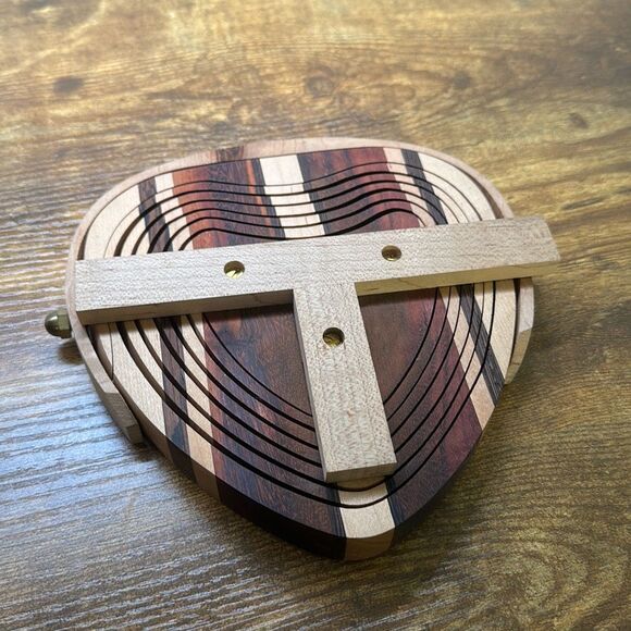 Handcrafted 5” Wooden Collapsible Heart Basket with Handle Trinket Dish - Picture 7 of 7